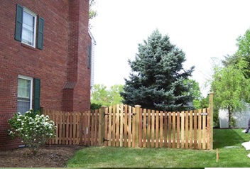 2 x 2 Picket Fence with pyramid top
