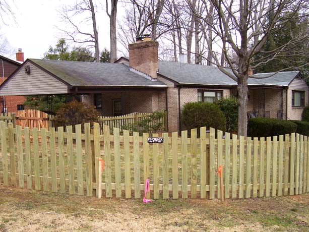 1 x 4 Picket Fence with 6 inch dip, face nailed (No Tecos used)